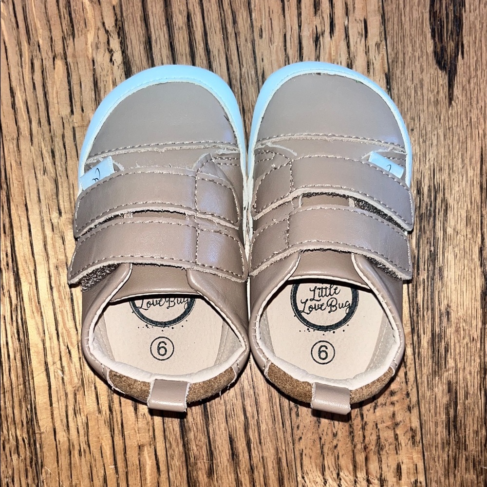 Little Love Bug Toddler Velcro Casual Shoes in Taupe